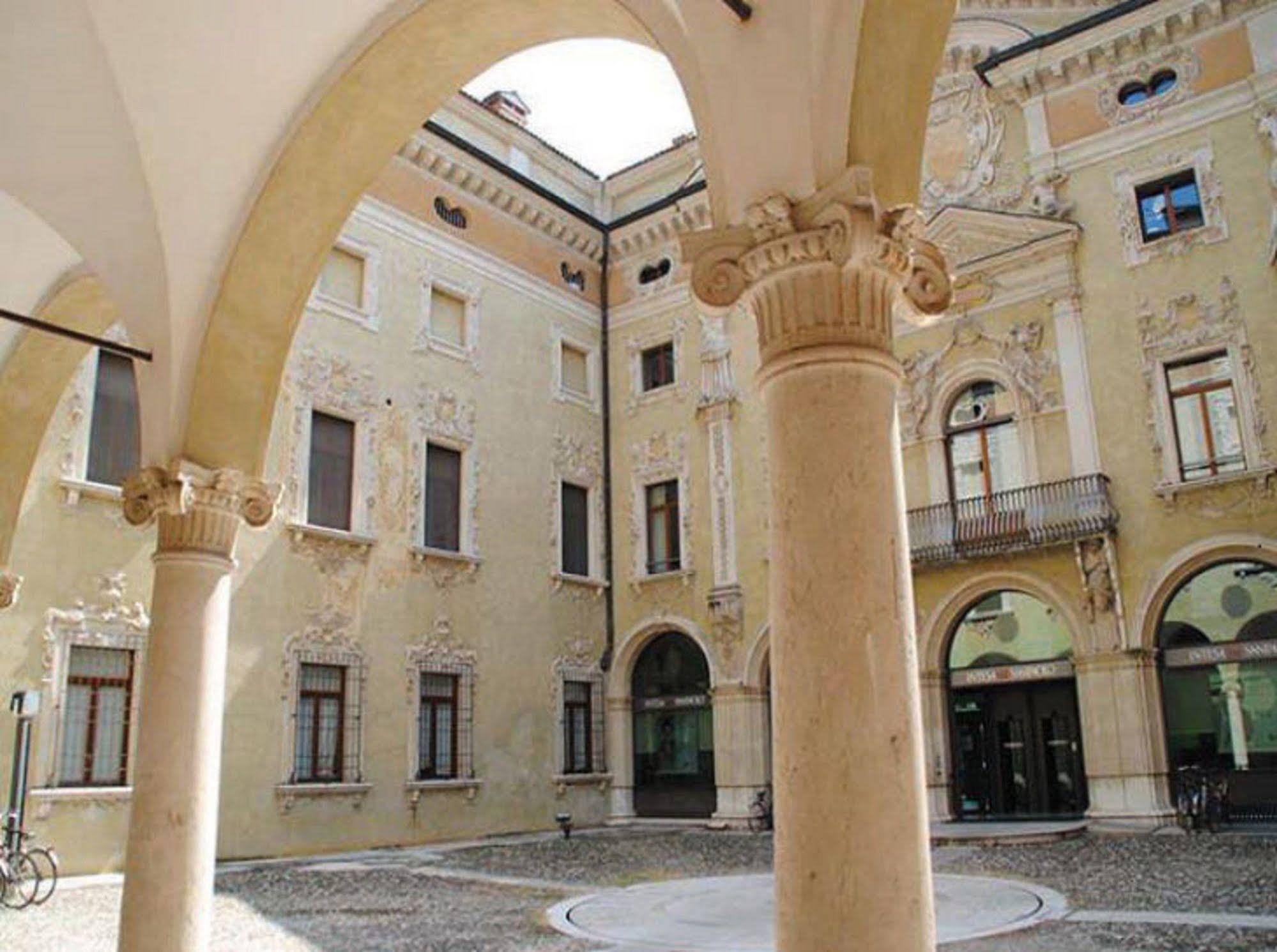 Casa Museo Palazzo Valenti Gonzaga Hotel Mantova Exterior photo